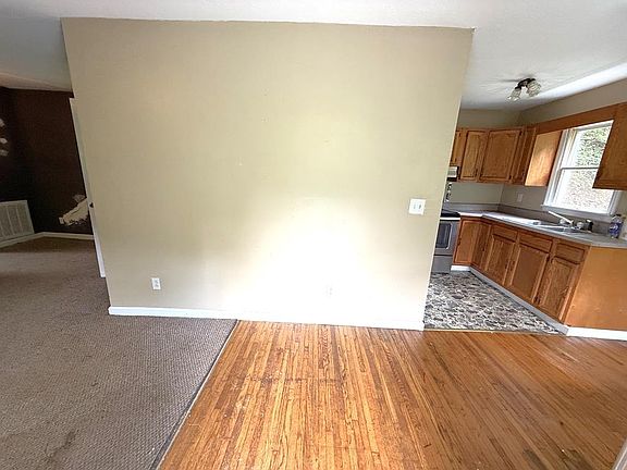 5th image of 19-75 Bobby Miller Ln