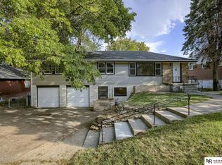 6136 Hamilton St, Omaha, NE 68132