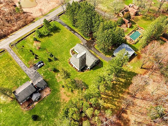 4th image of 40 Gordon Rd
