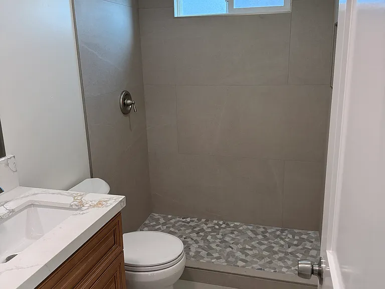 444 Grand Ave #I — Photo 5