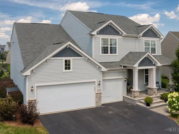 659 Glenwood Dr, South Elgin, IL 60177