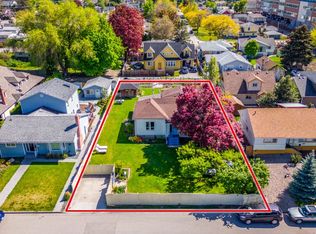 607 Glenwood Ave, Kelowna, BC V1Y5M2