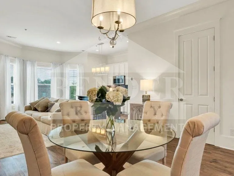 2405 Spring Creek Blvd NE — Photo 2
