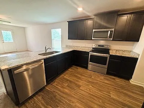 201 Sunnymeade Ln — Photo 8