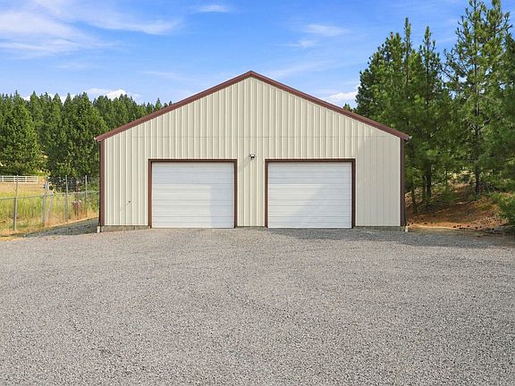 3rd image of 16501 E Macmahan Rd