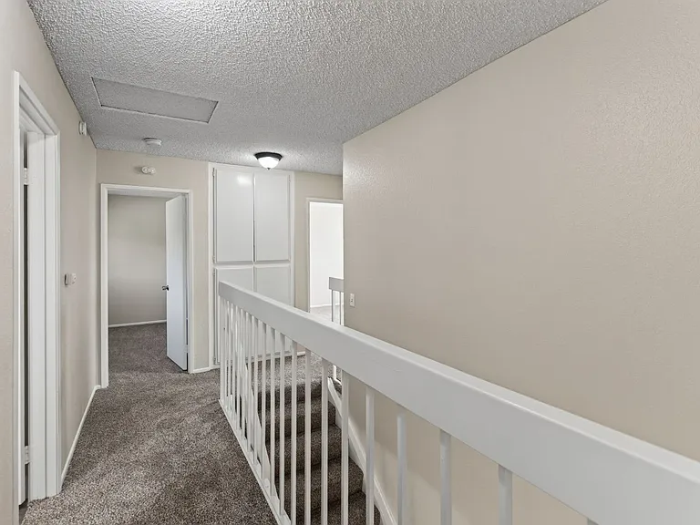 5245 Wainwright Ct — Photo 22