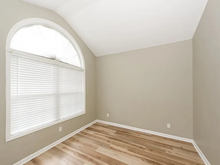 112 Tanglewood Cir — Photo 43