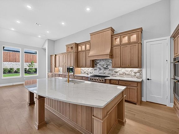 2nd image of 291 Orion Dr