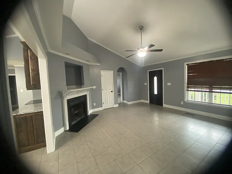 31 Oakley Dr — Photo 2