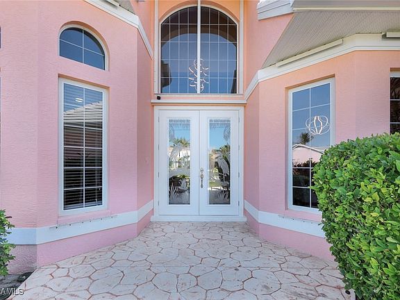 4th image of 5509 SW 6th Ave