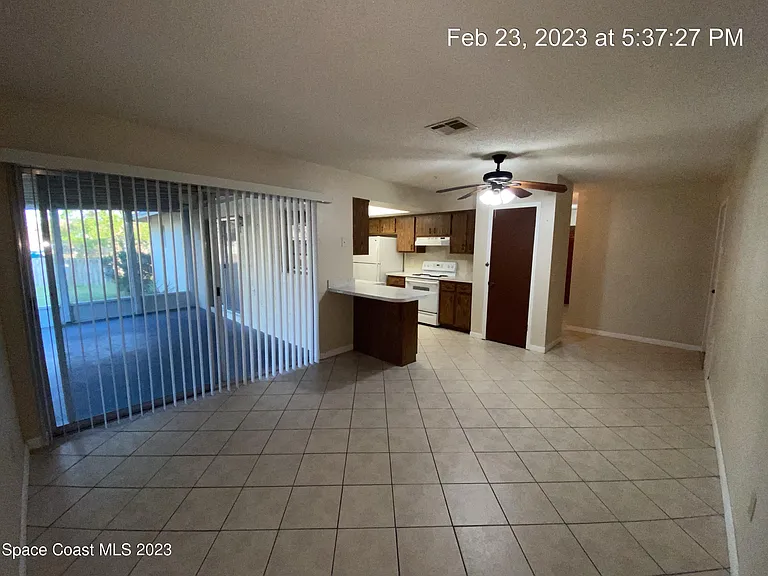 304 Darrow Ave — Photo 9