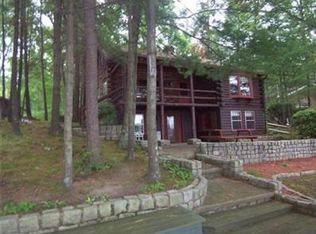 40 Shoreline Dr, Ware, MA 01082