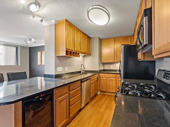 3120 Hennepin Ave S #8, Minneapolis, MN 55408