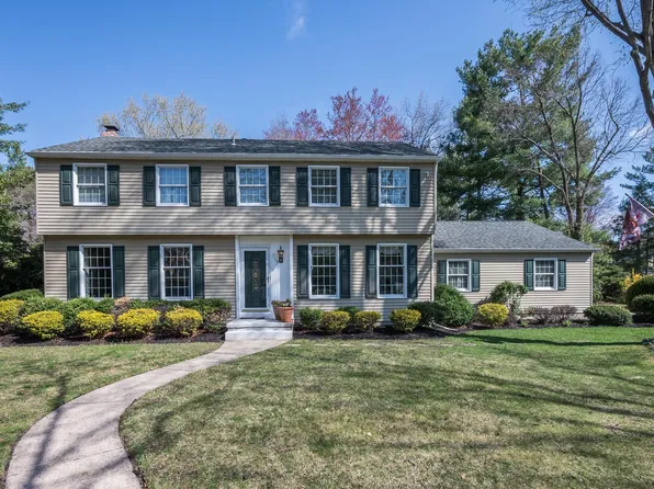 319 Tavistock Dr, Medford, NJ 08055