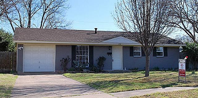 1st image of 104 Island Dr