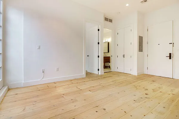 Rented by EXR | media 117