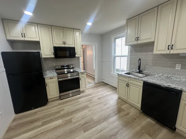 84 Hope St #1, Millville, MA 01529