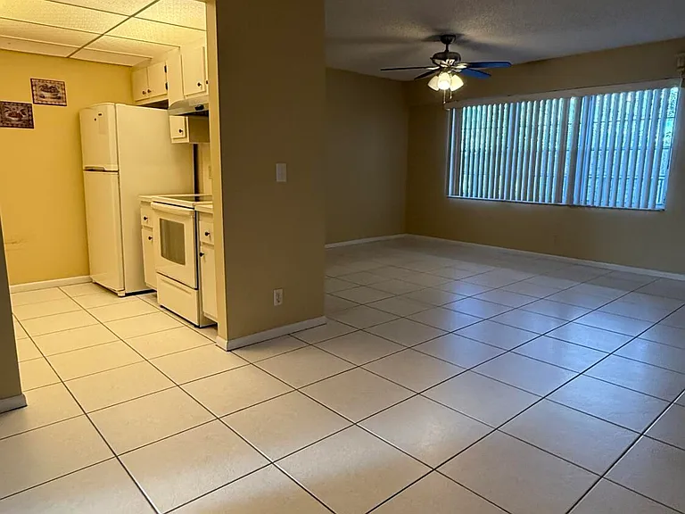 400 SW 134th Way #411F — Photo 10