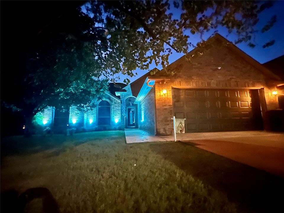 1st image of 139 Birdsong Ln
