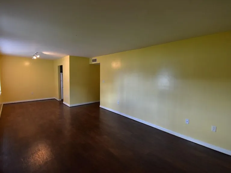 1406 Holden Ave #A10 — Photo 7