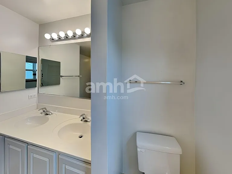 2505 Paradise Cir — Photo 12