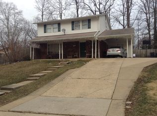 5605 Rolling Rd, Springfield, VA 22151