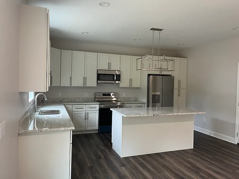 240 Old Farm School Rd — Photo 5