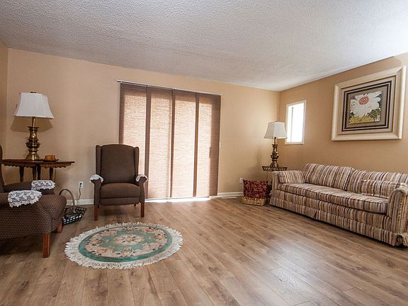 2nd image of 1544 Yellowstone Ave APT C