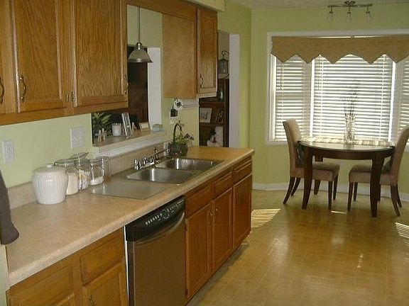 4th image of 9305 Timber Hollow Ct