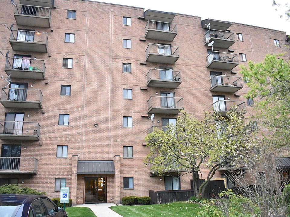 1st image of 5960 Lake Bluff Dr Unit 402