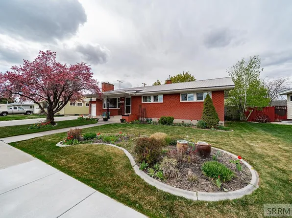1920 Sequoia Dr, Idaho Falls, ID 83404