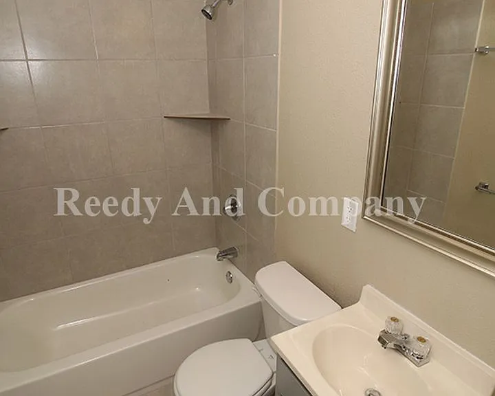 91 Eastview Dr — Photo 12