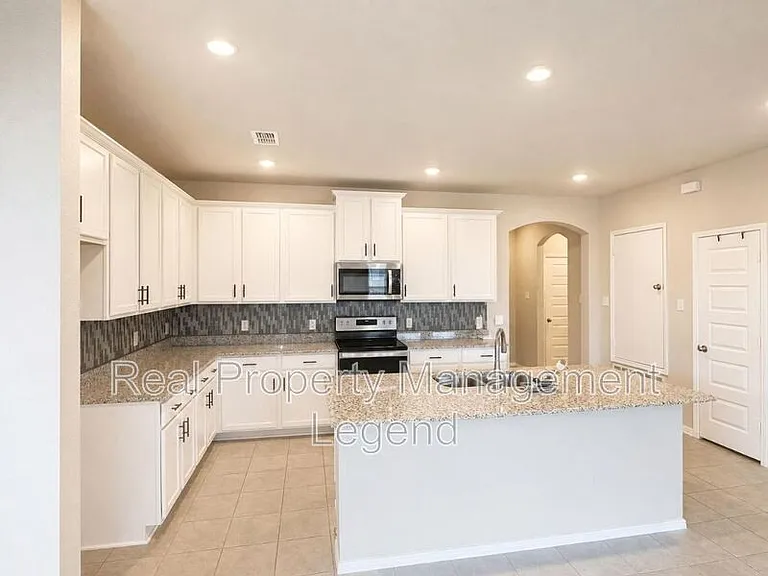 5601 Portola Ln — Photo 14