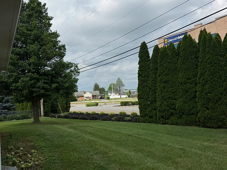 1231 Mount Aetna Rd — Photo 13