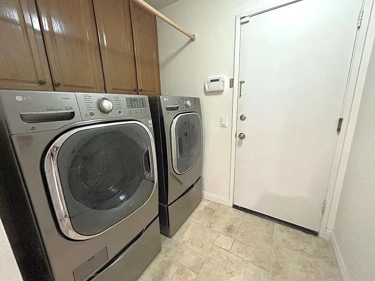 904 Sky Meadow Pl — Photo 30