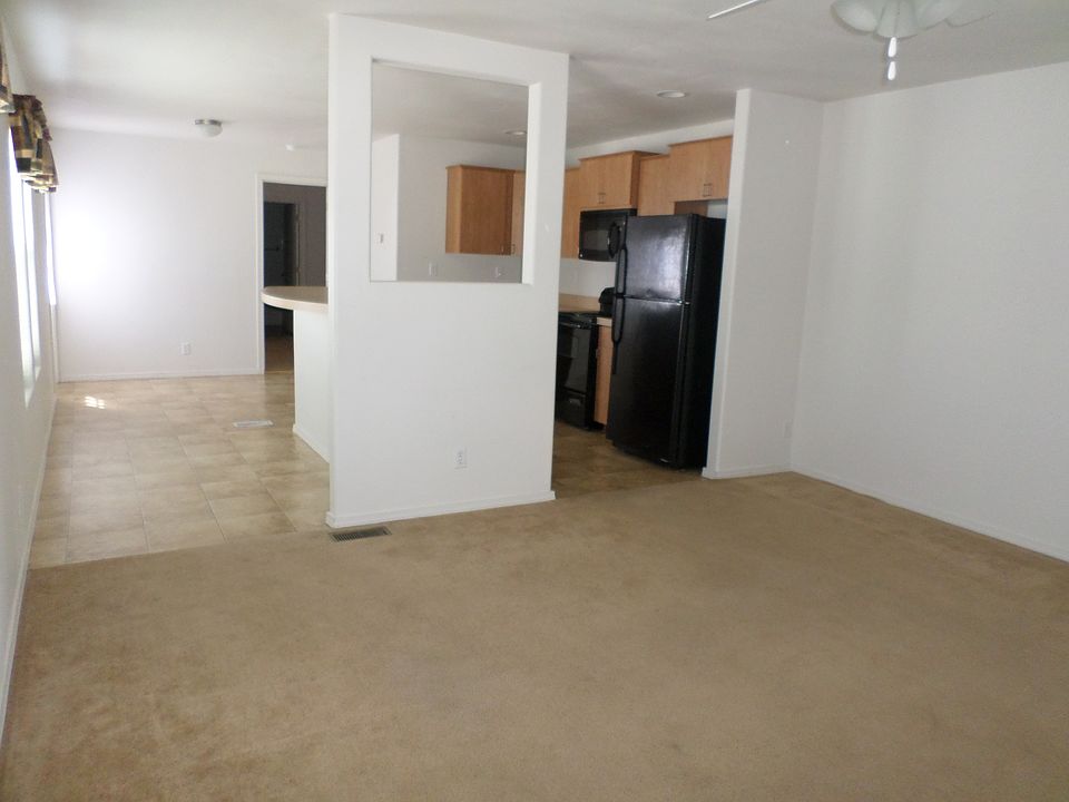 2nd image of 3400 Sagebrush Blvd