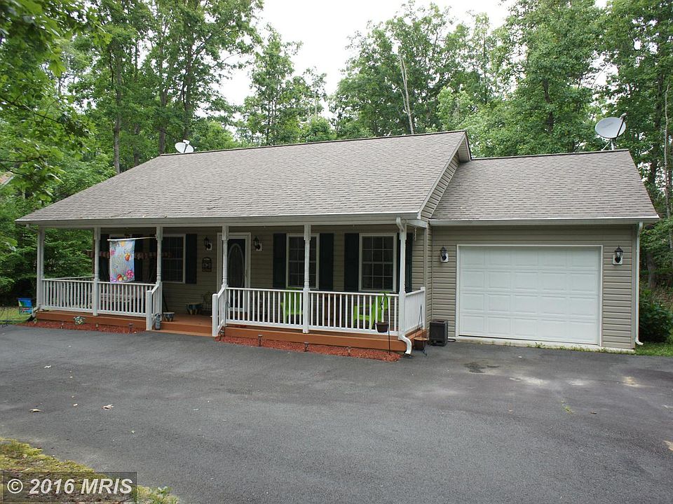1st image of 46 Pinewood Dr