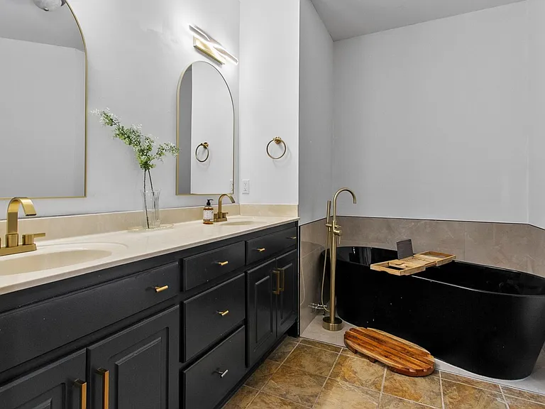 6337 Bryant Cir — Photo 21