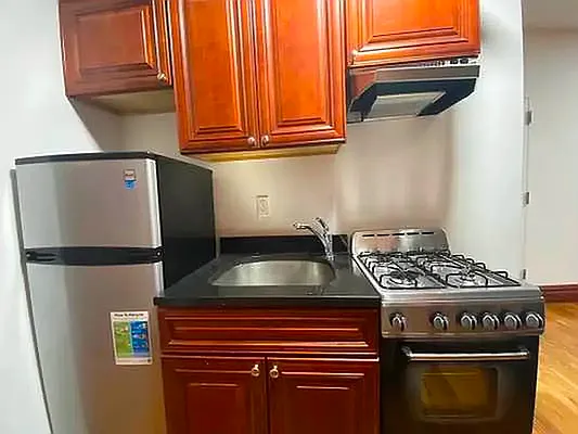 Rented by MOTION New York | media 8