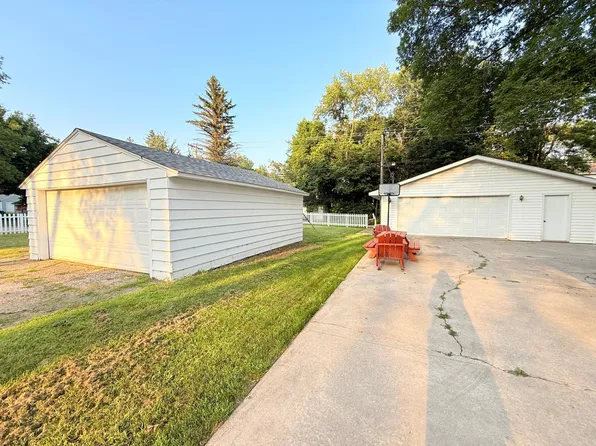 116 N 8th St, Montevideo, MN 56265
