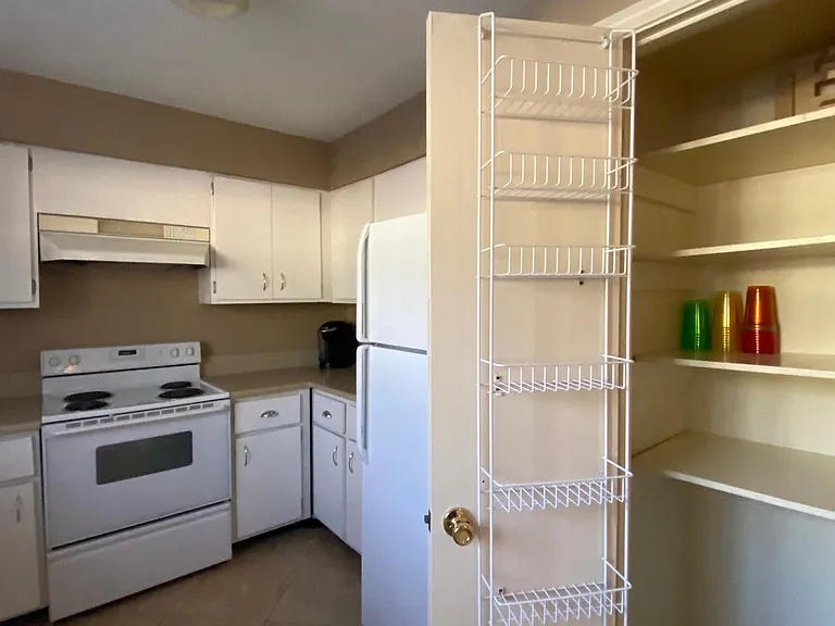 5718 Quince Rd — Photo 24