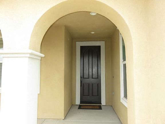3rd image of 3401 Crestview Dr