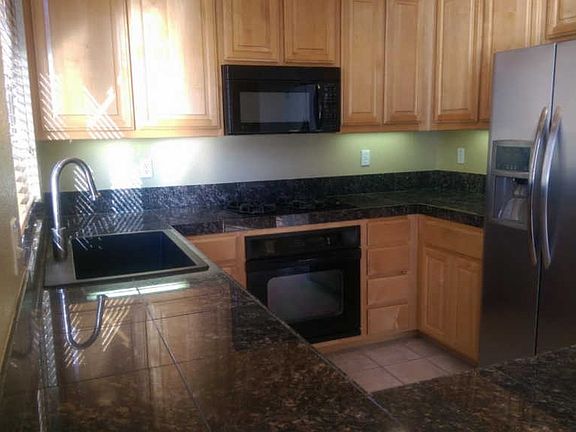 5th image of 563 Marble Arch Ave