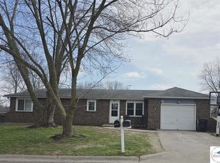 901 Pamela Dr, California, MO 65018