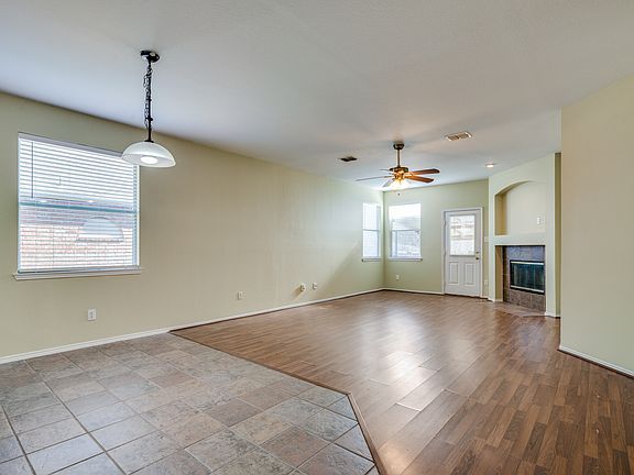 5th image of 4214 Carrington Dr