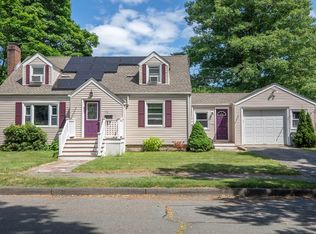 16 Hampton St, Saugus, MA 01906