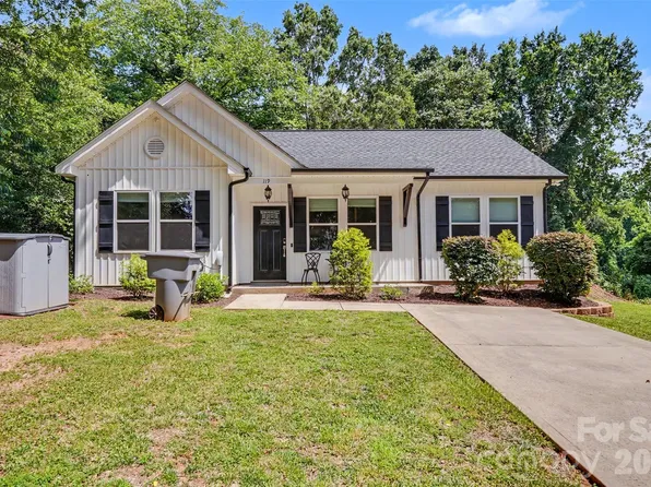 119 Brown St, Clover, SC 29710