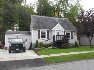 126 Pearl St, Springville, NY 14141