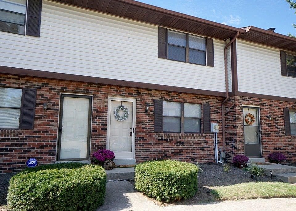 1st image of 2065 Woodtrail Dr APT 27