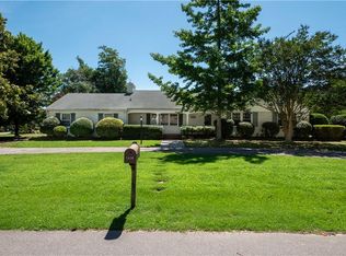 1416 Berkshire Ln, Virginia Beach, VA 23451
